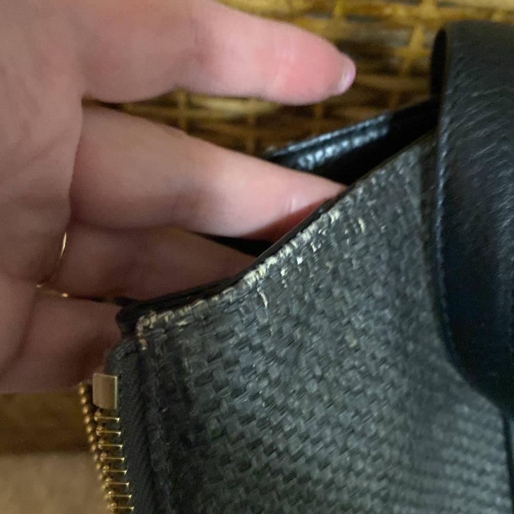 Vintage Henri Bendel black woven gold  hardware tassels expandable tote bag - Picture 12 of 16